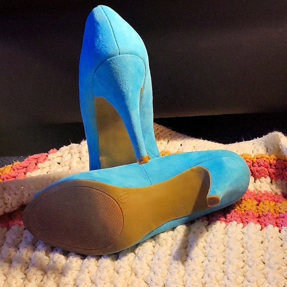 Merona Women's Blue Peep Toe Heels - Picture 6 of 6
